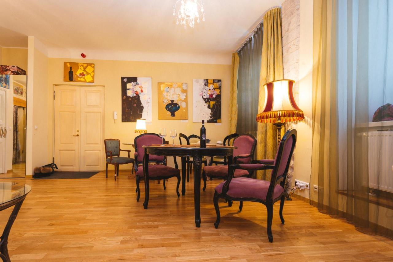 Cozy Apartment In Old Town Tallinn Ngoại thất bức ảnh
